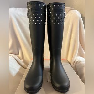 NEW—-HUNTER BOOTS - Women’s Ref Tall Stud Cuff Boot Size 6
